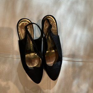 Black evening heeled leather shoes from Miss Bergdorf,  Size 7.5B